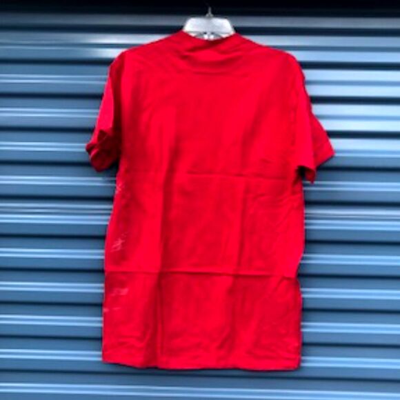 Tee Shirt . Size: Large {42-44} . Wisconsin Badgers - Picture 3 of 6